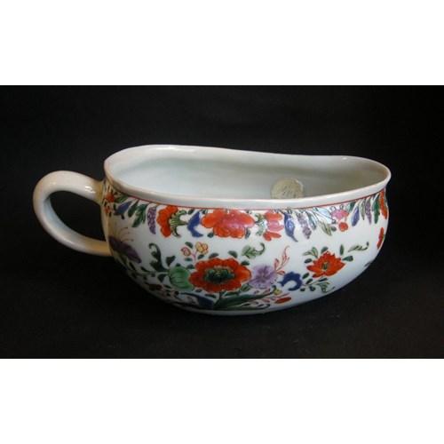 Bourdalou in "Famille rose"porcelain -Yongzheng period